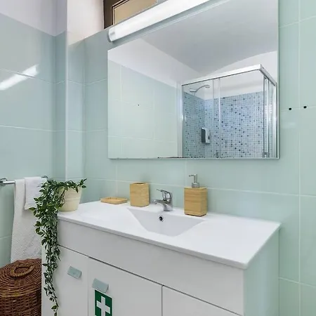 Апартаменты Garden Paradise, Old Town &