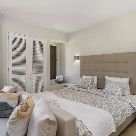 Garden Paradise, Old Town & Lägenhet *